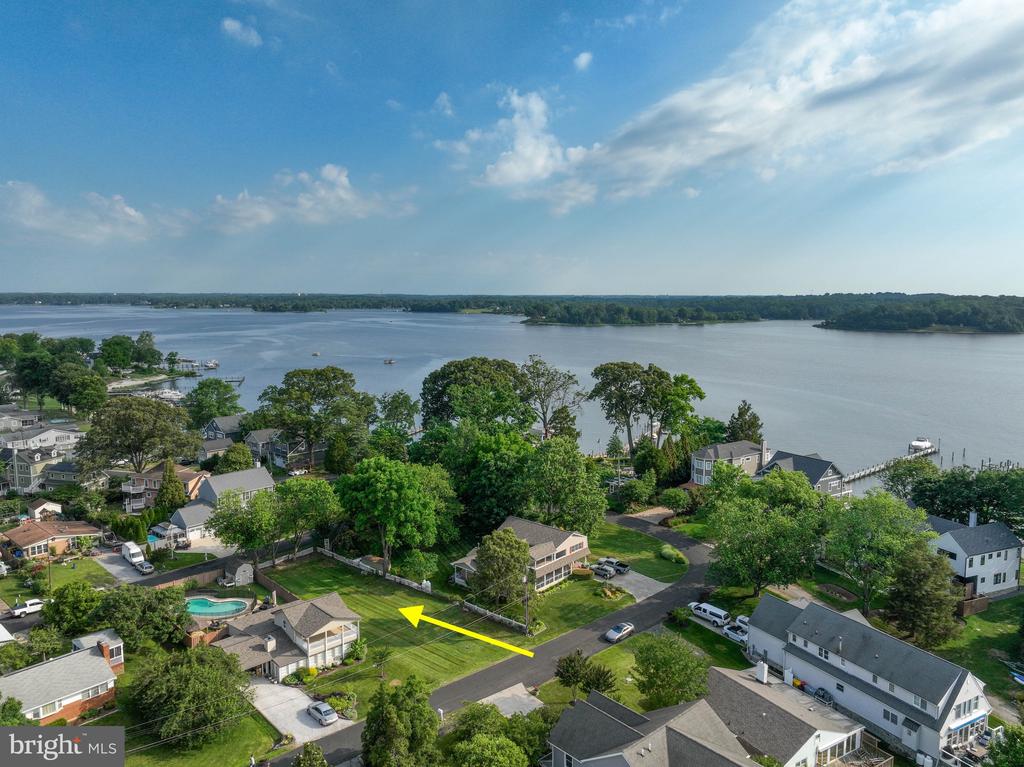 527 BAY VIEW POINT DRIVE