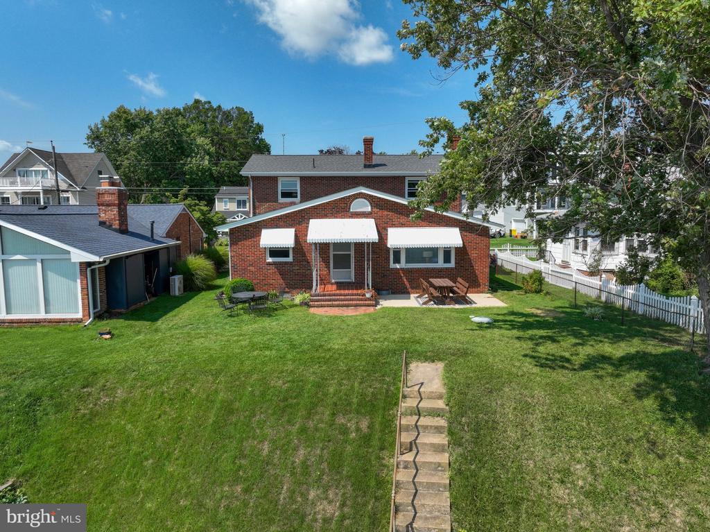 4007 CHESAPEAKE DRIVE