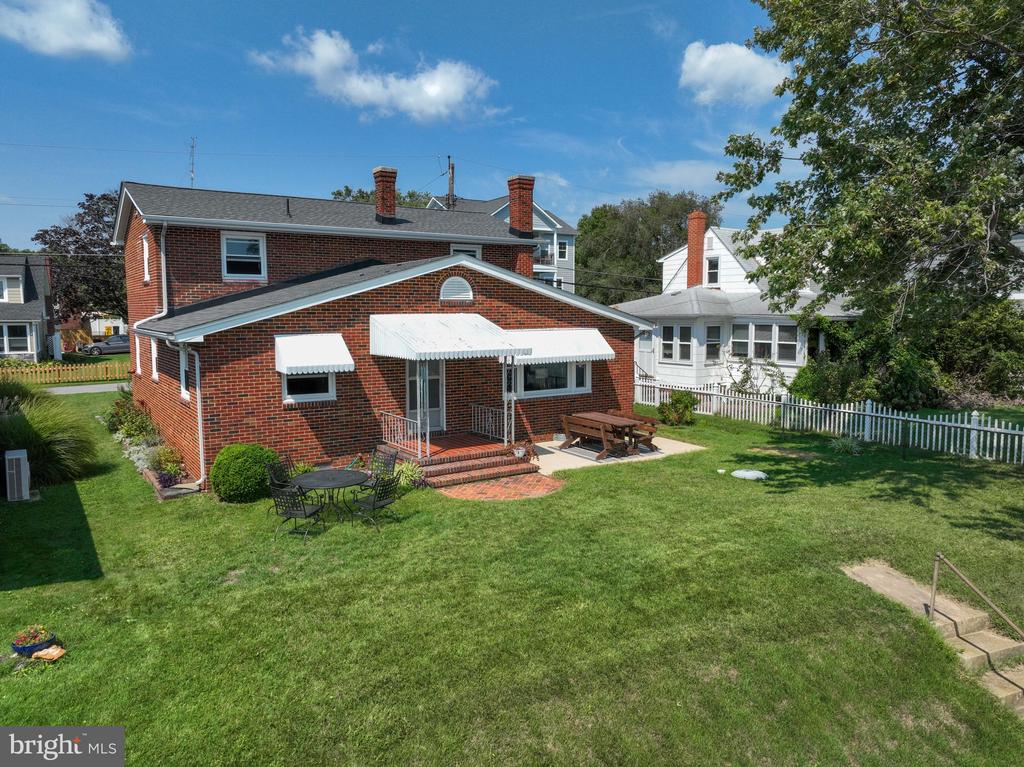 4007 CHESAPEAKE DRIVE
