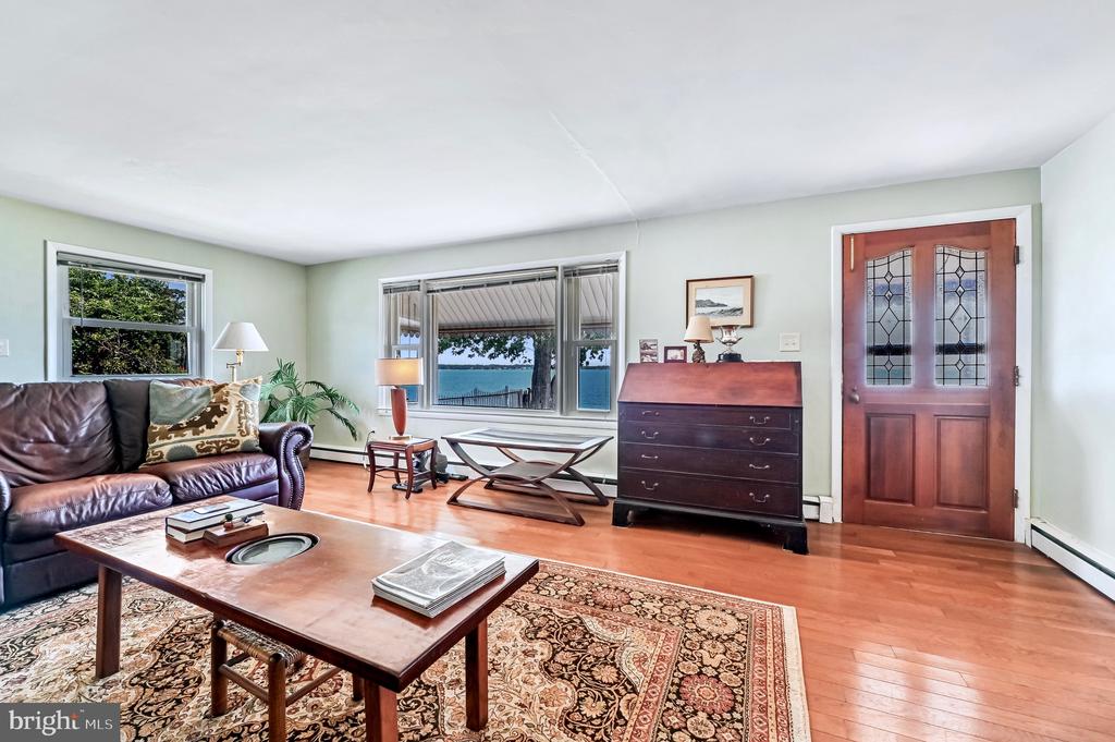 4007 CHESAPEAKE DRIVE