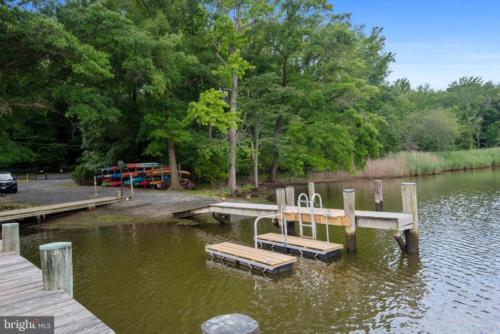 1627 WYATTS RIDGE