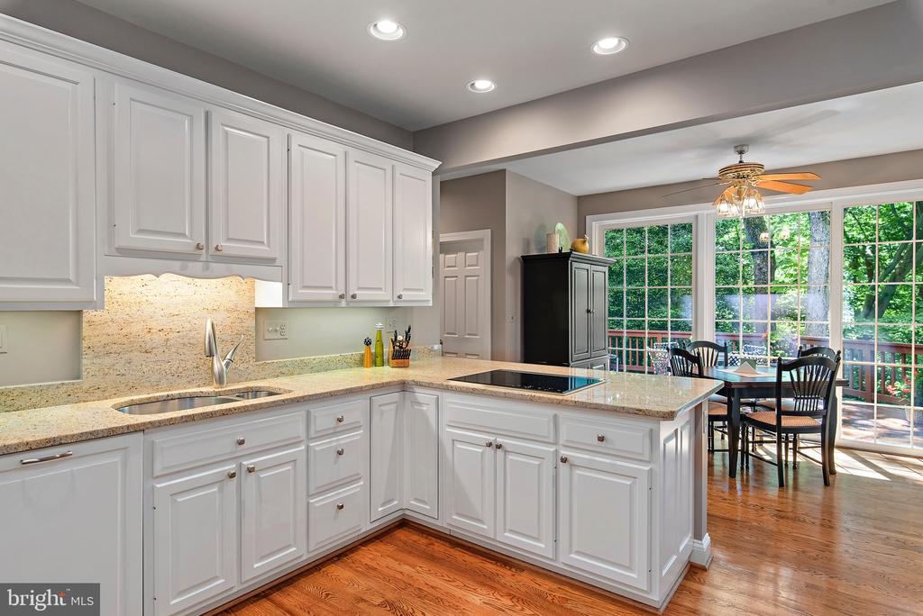 1627 WYATTS RIDGE