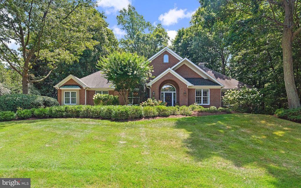 1627 WYATTS RIDGE
