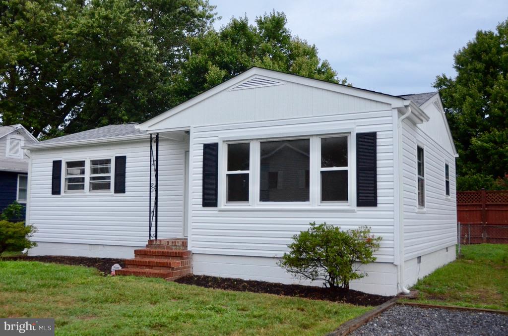 1442 REHLING DRIVE