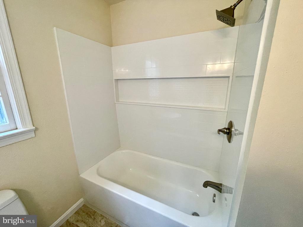 1442 REHLING DRIVE