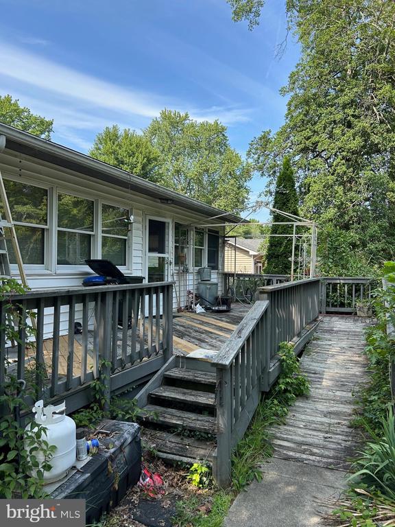 4087 SHOREHAM BEACH ROAD