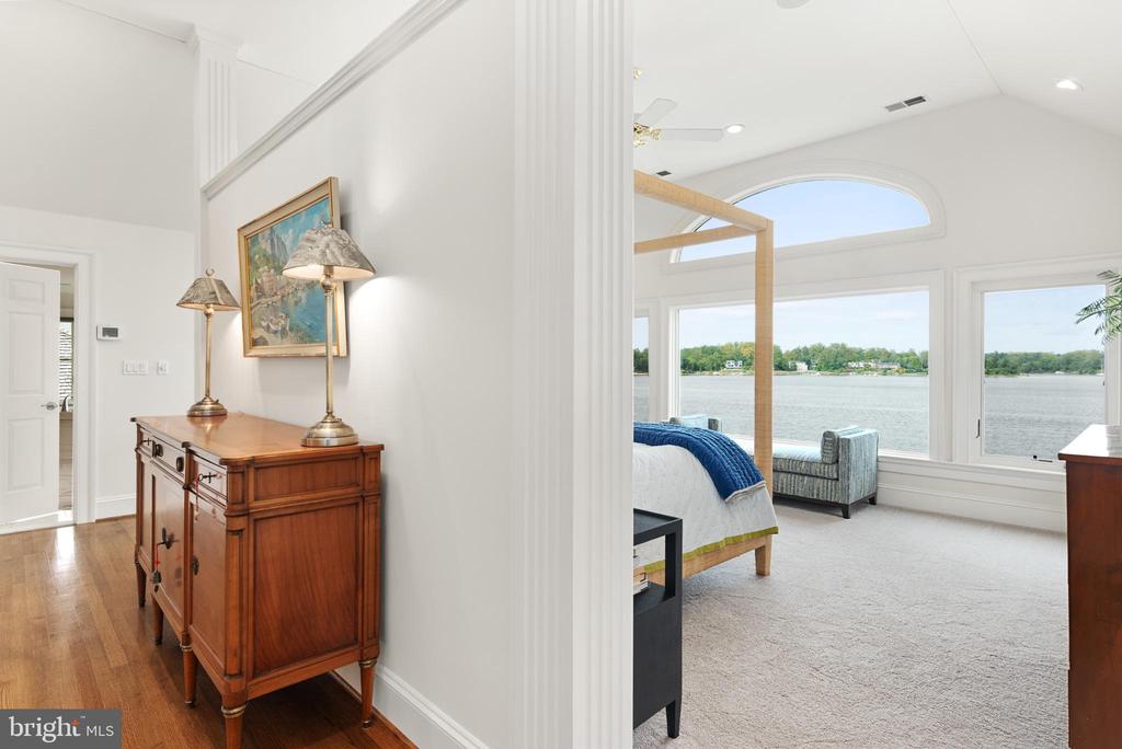 700 SOUTH RIVER LANDING ROAD