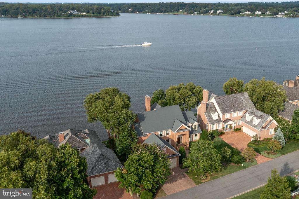 700 SOUTH RIVER LANDING ROAD