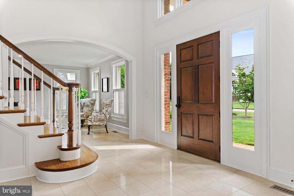 700 SOUTH RIVER LANDING ROAD