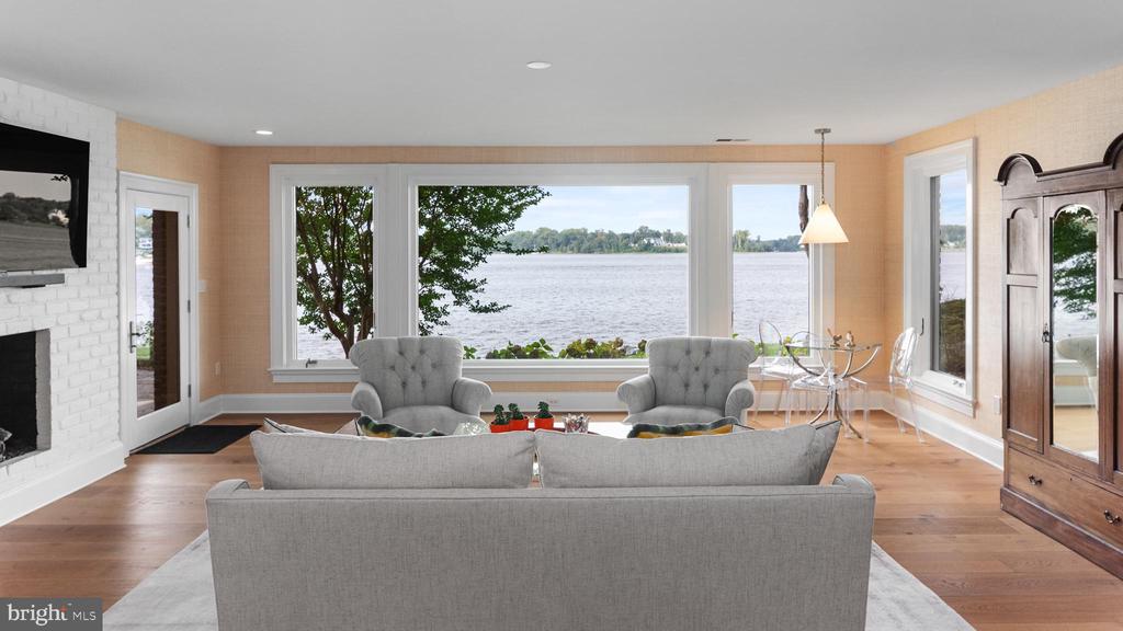 700 SOUTH RIVER LANDING ROAD