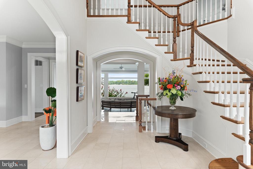 700 SOUTH RIVER LANDING ROAD