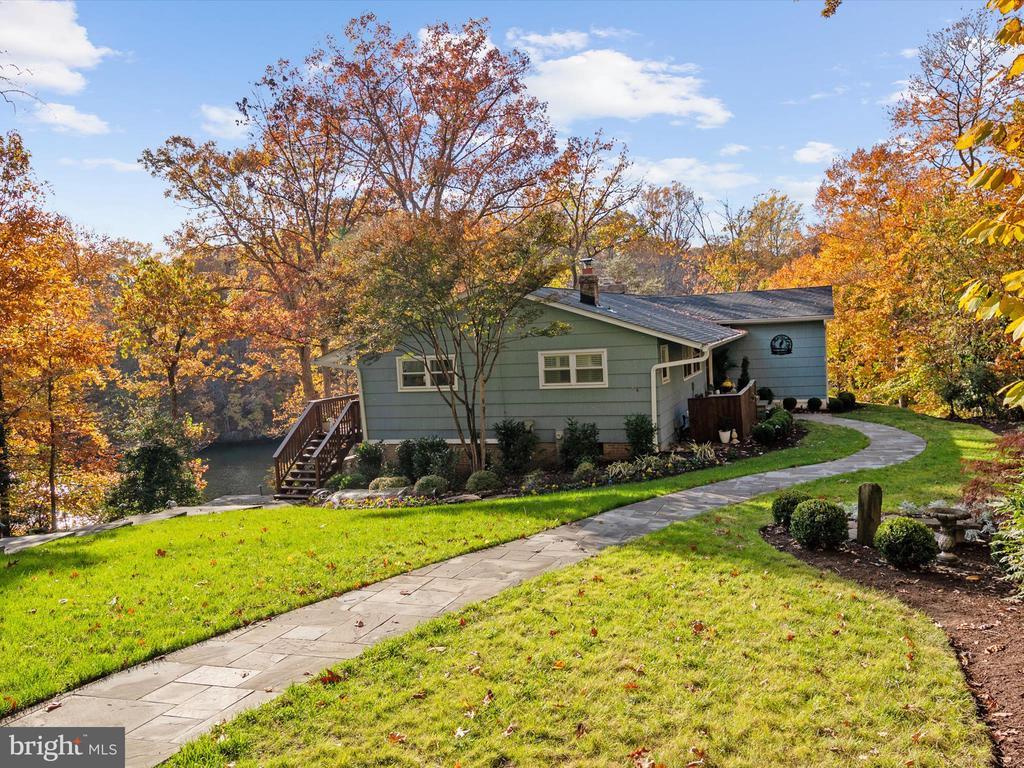 131 WALLACE MANOR ROAD