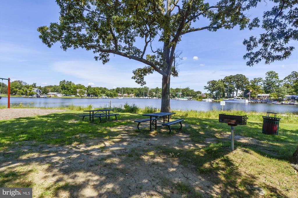 2211 SHORE DRIVE