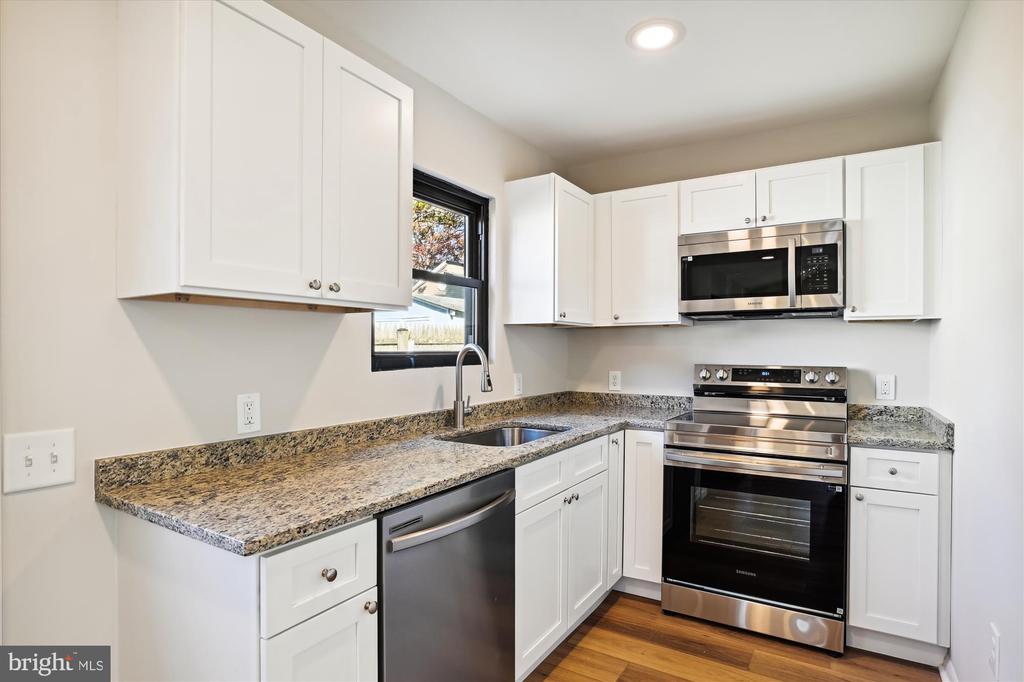 2211 SHORE DRIVE