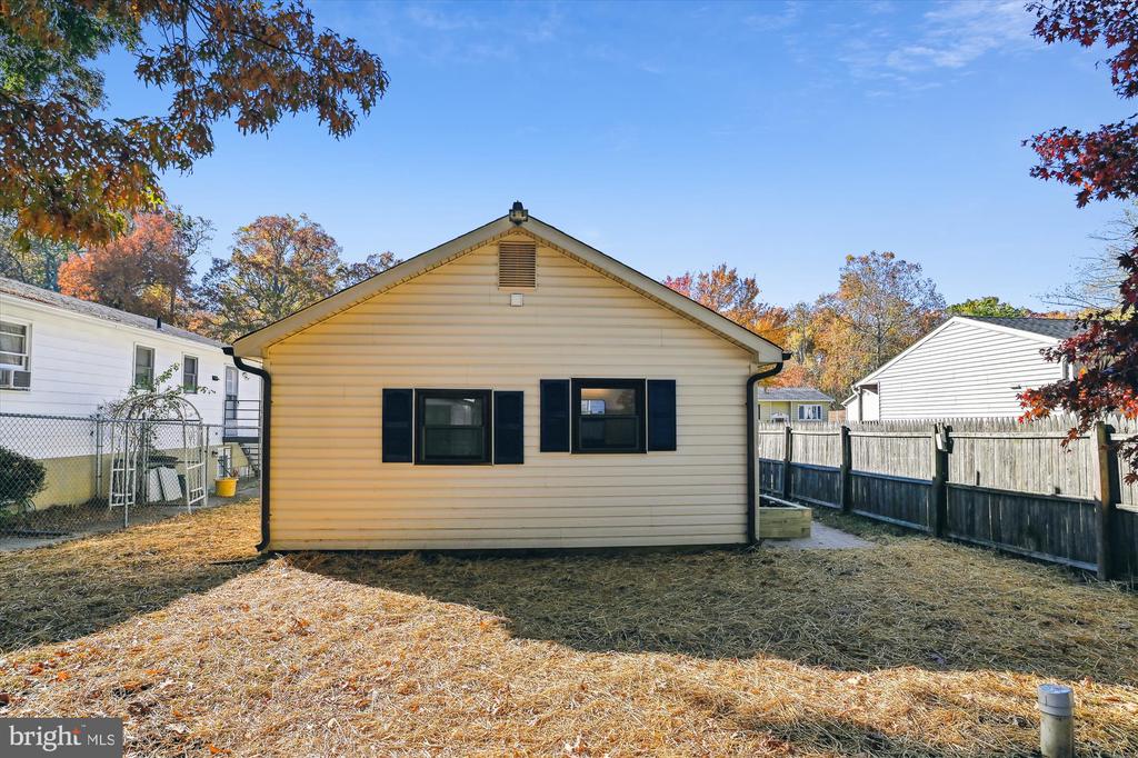 2211 SHORE DRIVE