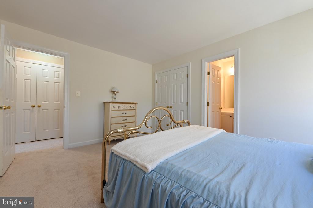 3431 BLANDFORD WAY