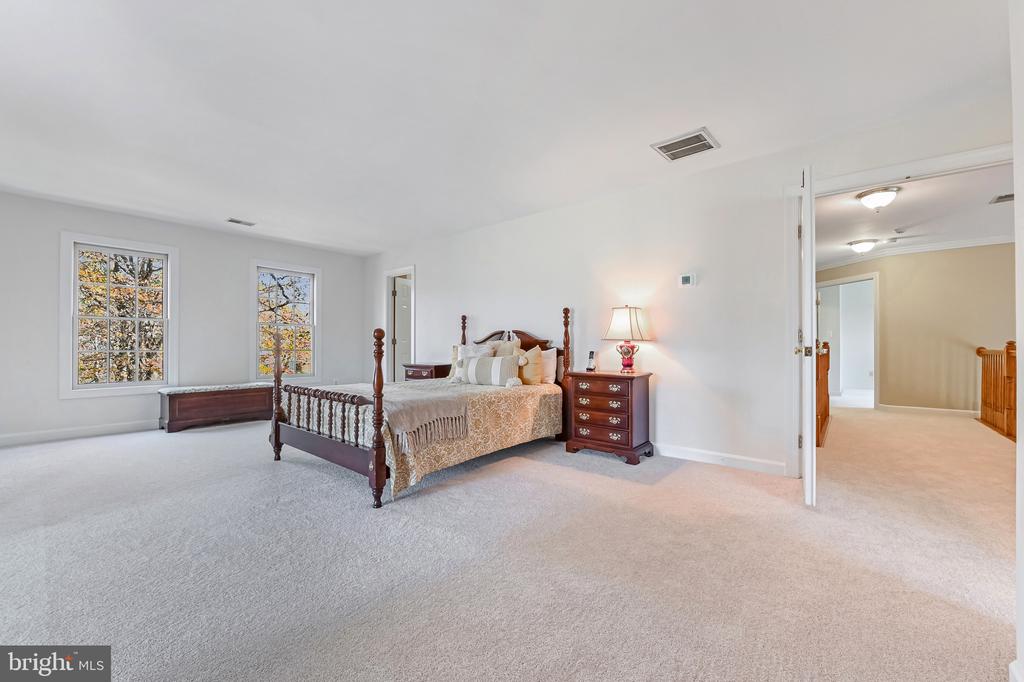 3431 BLANDFORD WAY