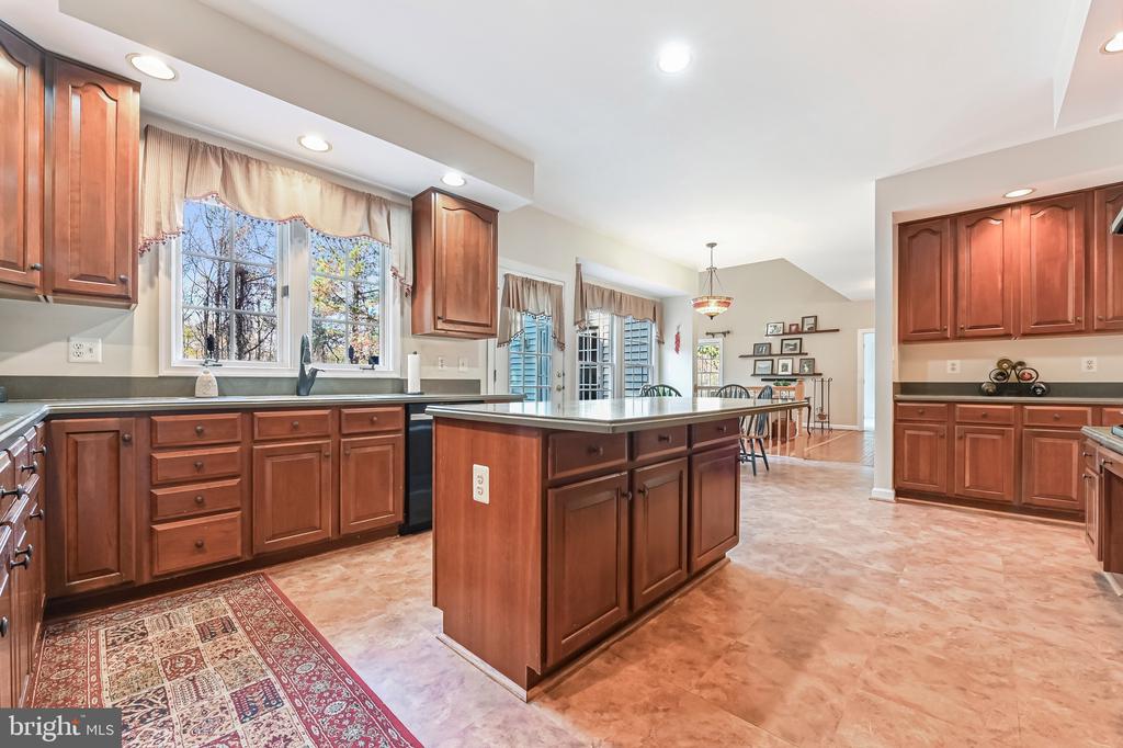 3431 BLANDFORD WAY