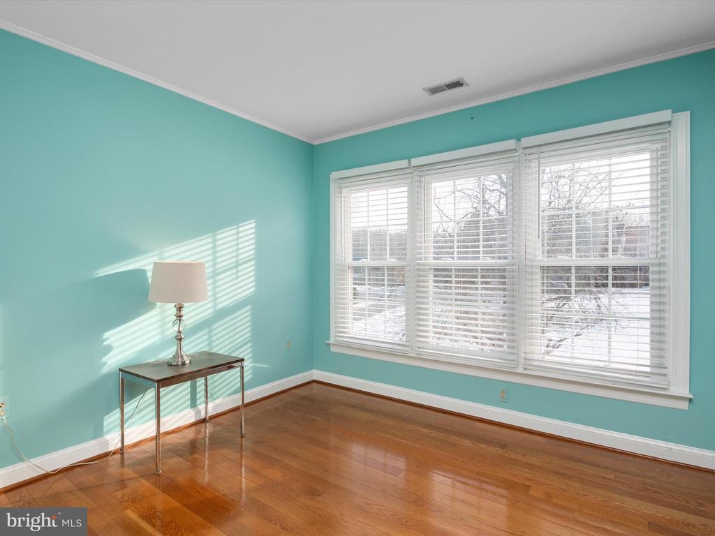 4438 WINDSOR FARM ROAD