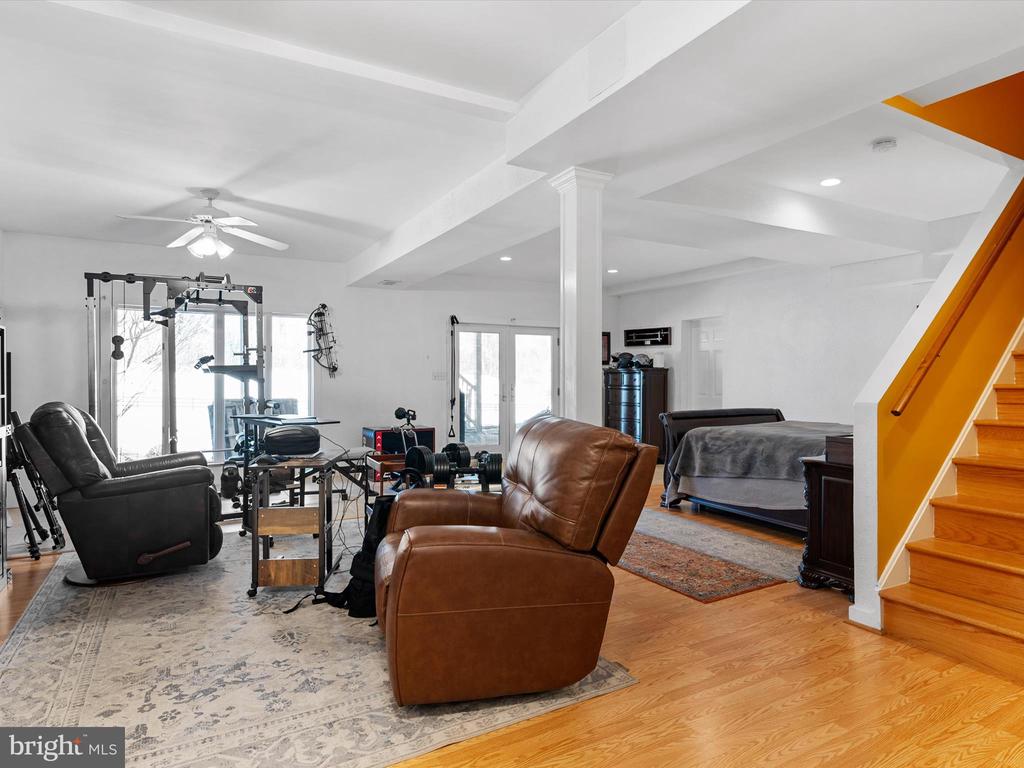 4438 WINDSOR FARM ROAD