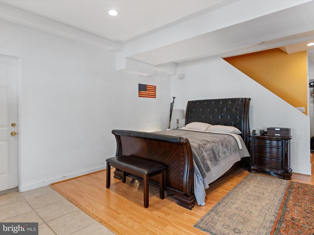 4438 WINDSOR FARM ROAD