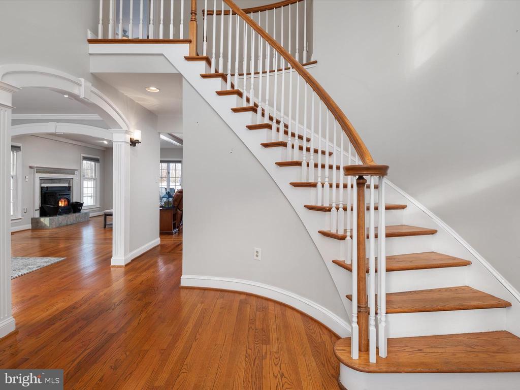 4438 WINDSOR FARM ROAD