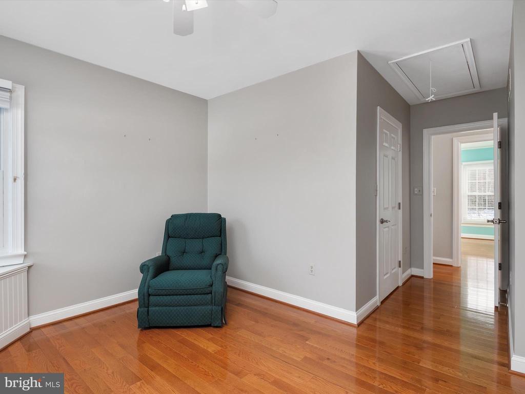 4438 WINDSOR FARM ROAD