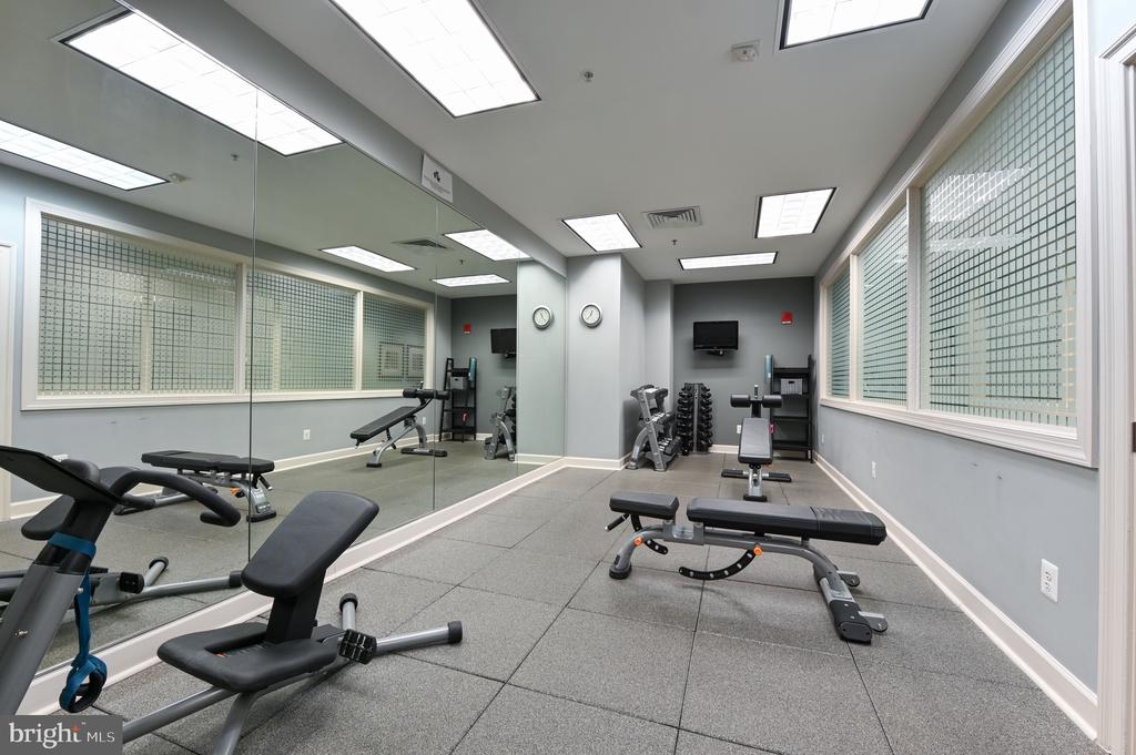 1915 TOWNE CENTRE BOULEVARD Unit: 1003