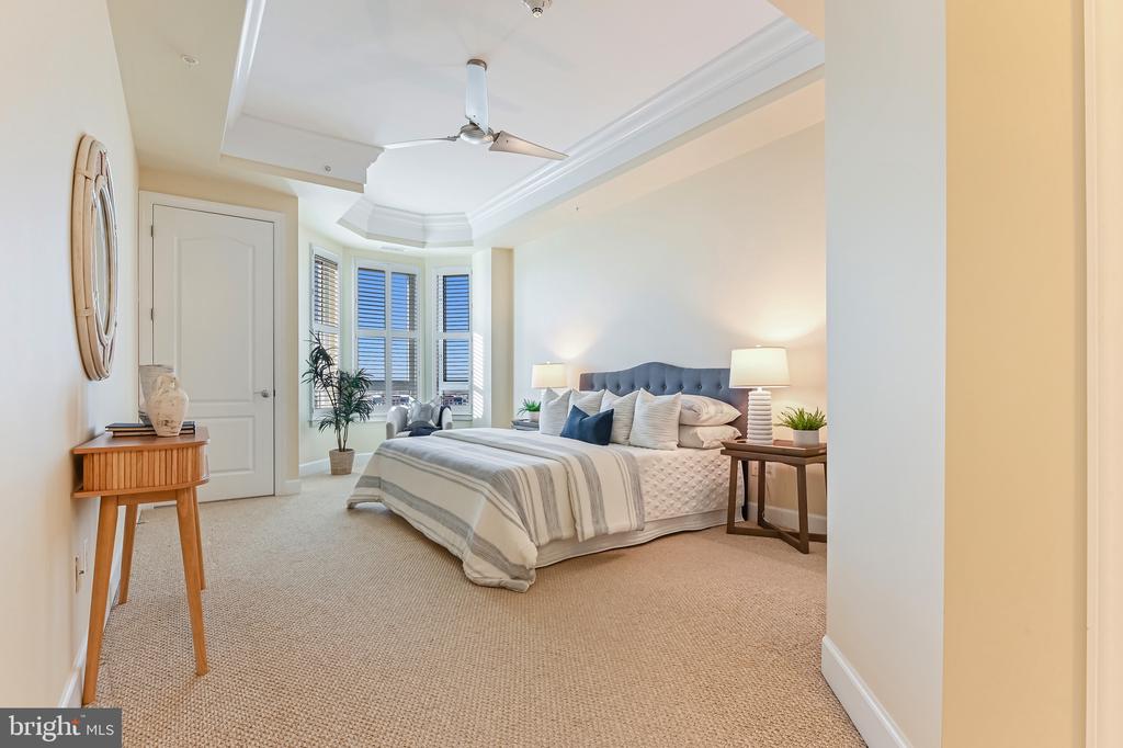1915 TOWNE CENTRE BOULEVARD Unit: 1003