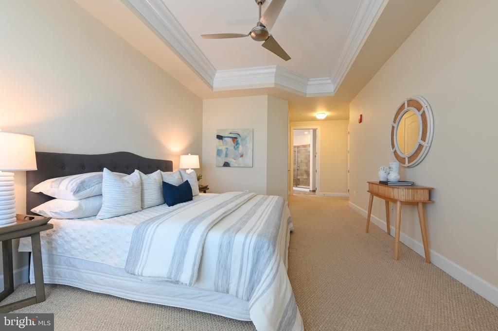 1915 TOWNE CENTRE BOULEVARD Unit: 1003