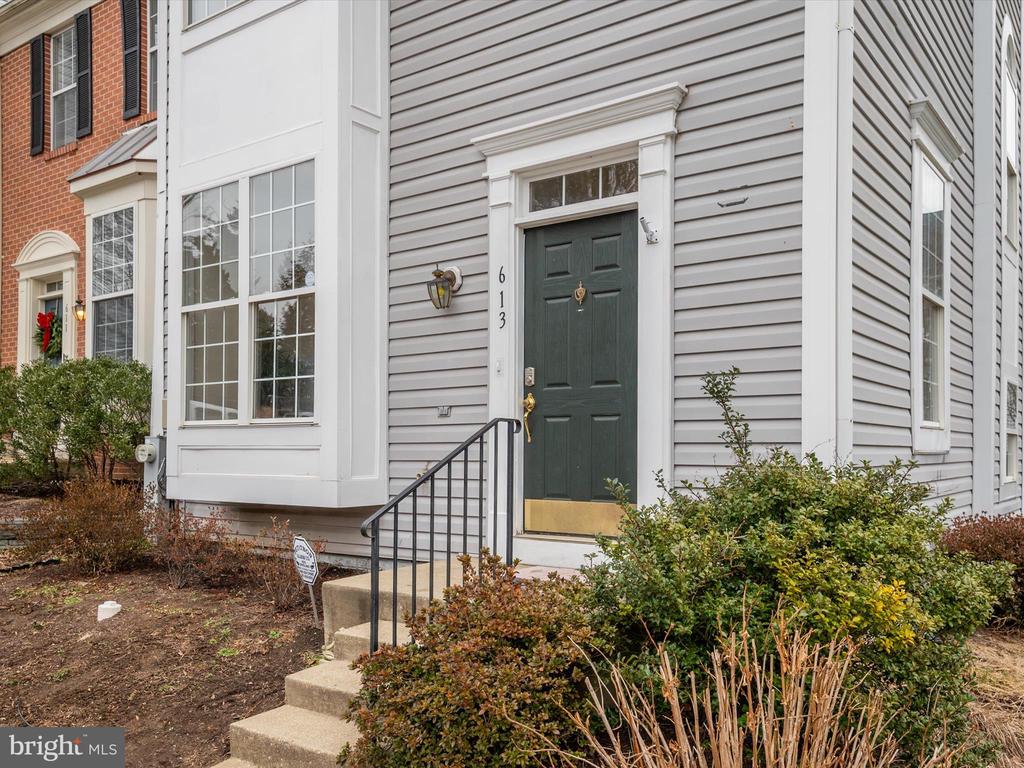 613 PURITAN COURT