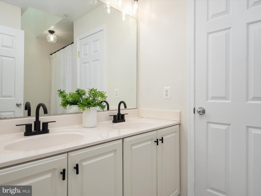 613 PURITAN COURT