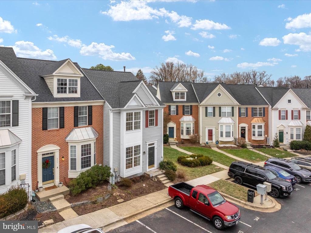 613 PURITAN COURT