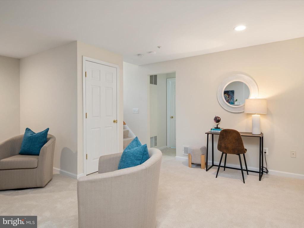 613 PURITAN COURT