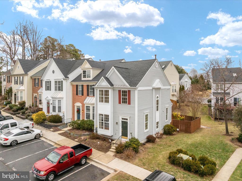 613 PURITAN COURT