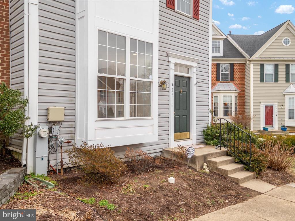 613 PURITAN COURT