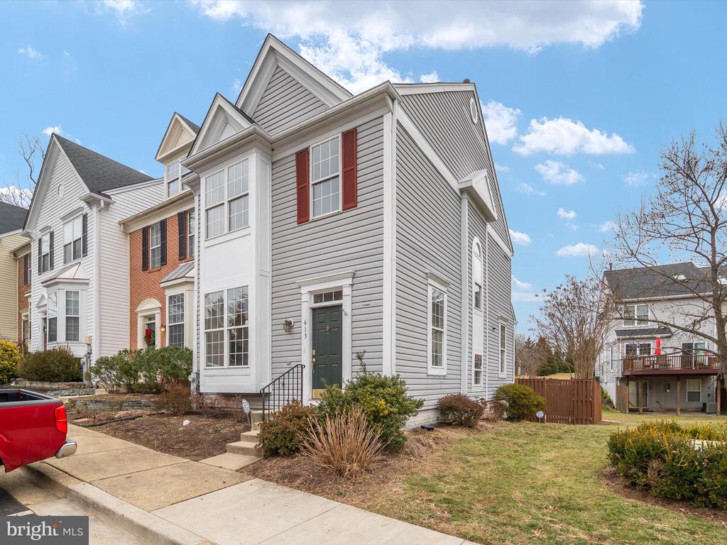 613 PURITAN COURT