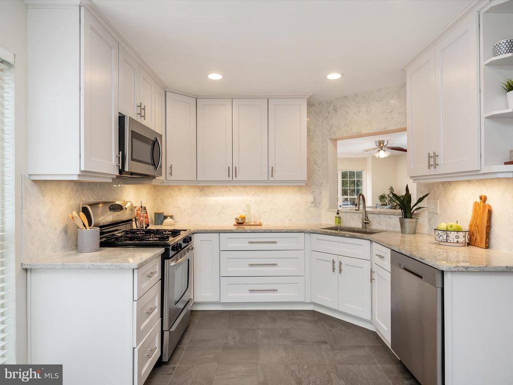 613 PURITAN COURT