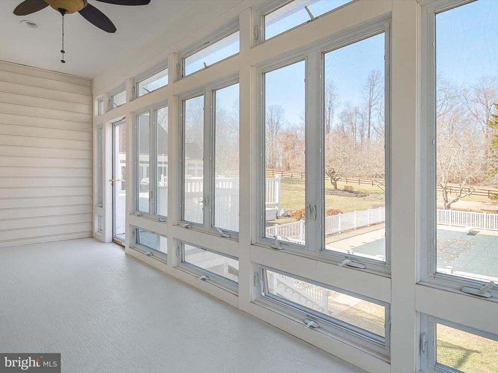 4434 WINDSOR FARM ROAD