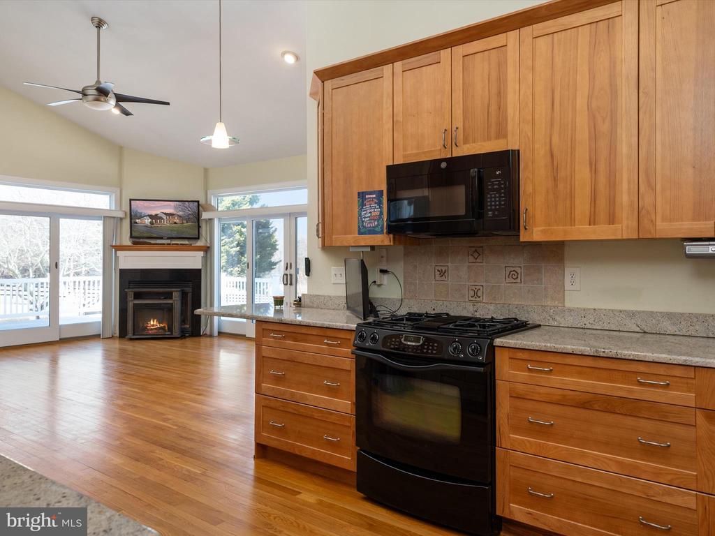 4434 WINDSOR FARM ROAD