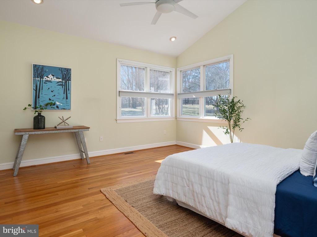 4434 WINDSOR FARM ROAD