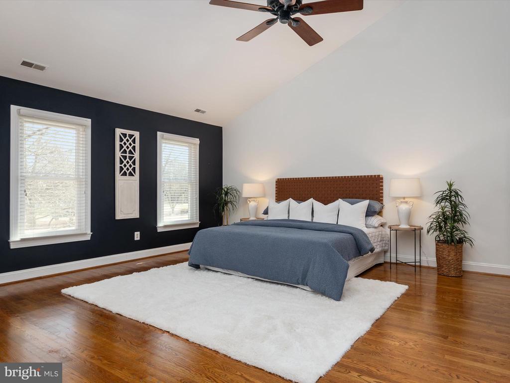 4434 WINDSOR FARM ROAD