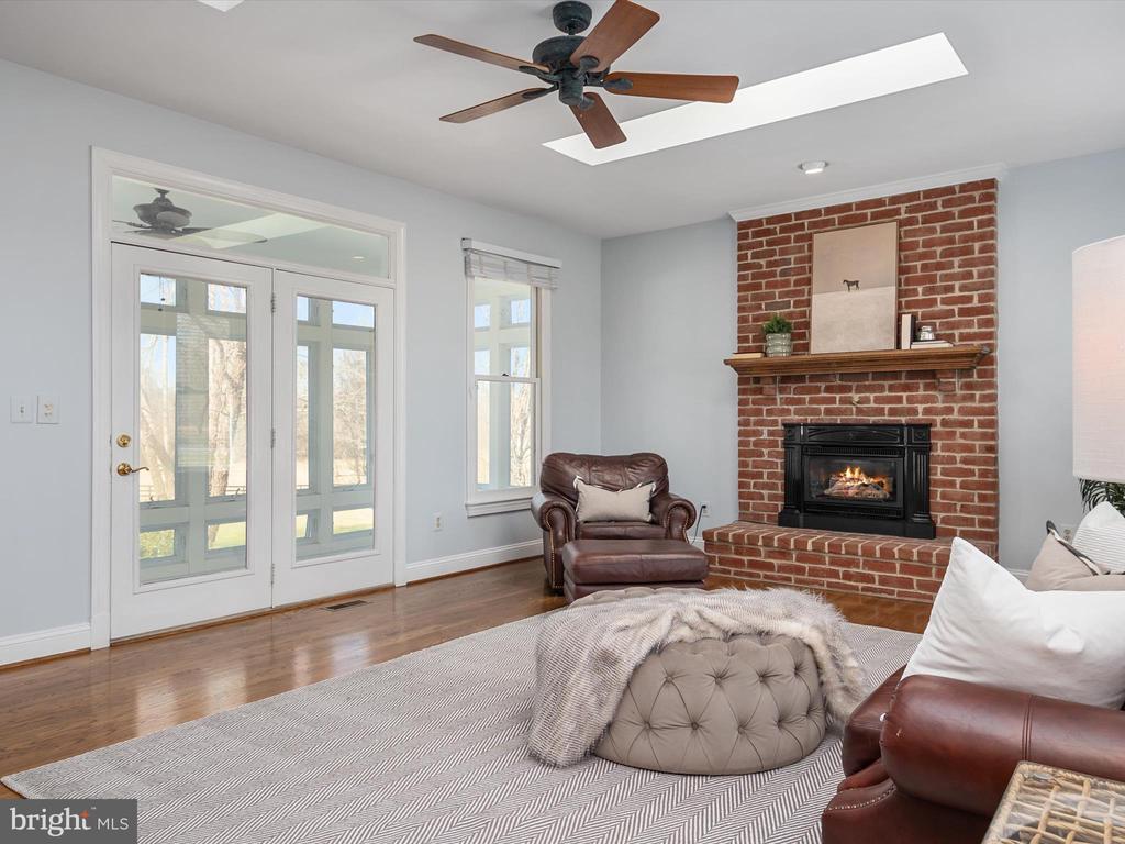 4434 WINDSOR FARM ROAD