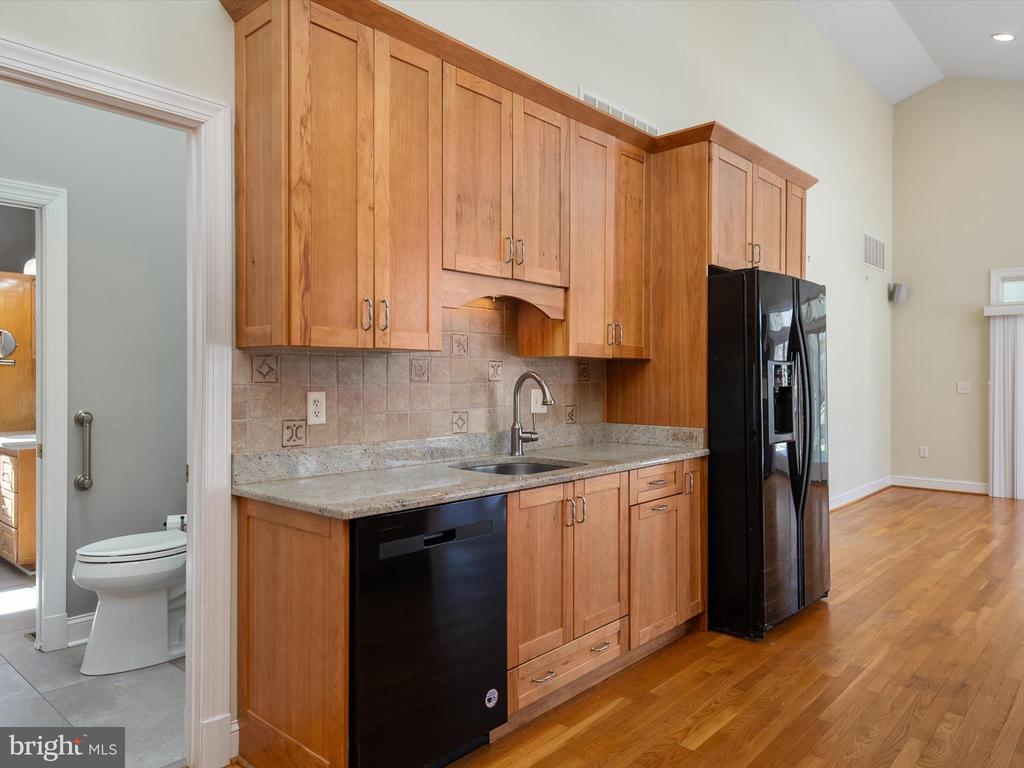 4434 WINDSOR FARM ROAD