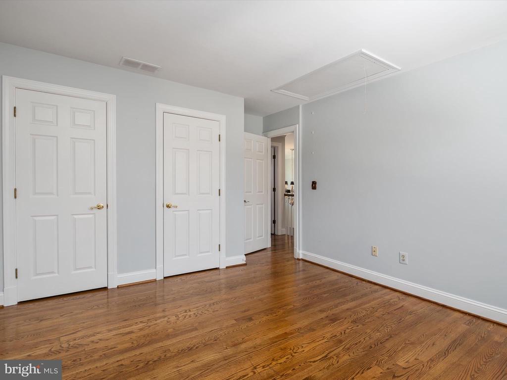 4434 WINDSOR FARM ROAD