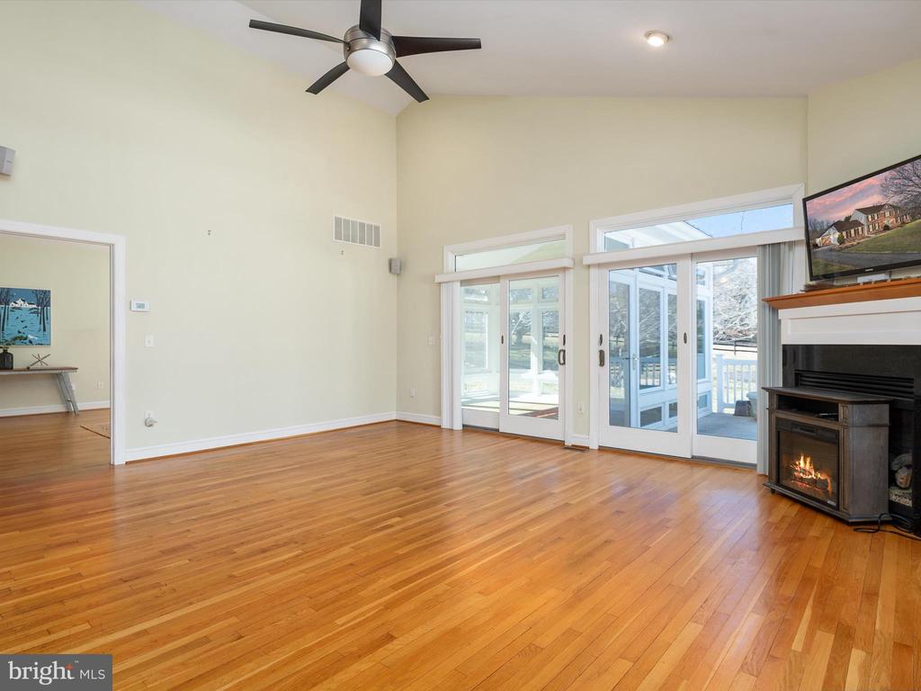 4434 WINDSOR FARM ROAD