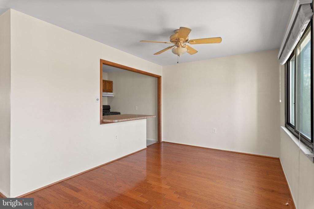 603 OAKLAND HILLS COURT Unit: 201