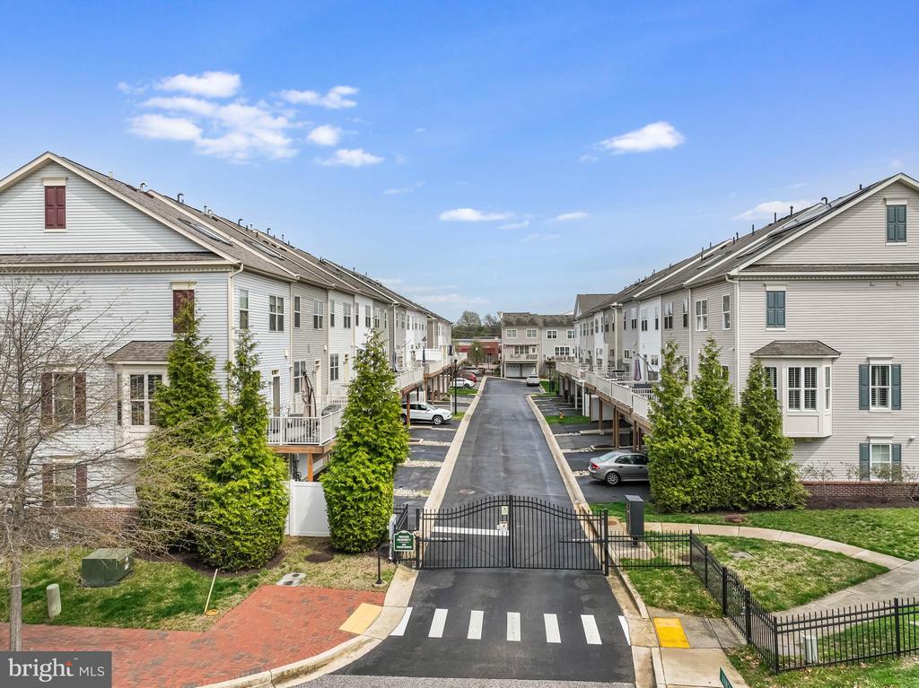 110 VANGUARD LANE