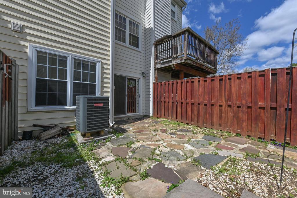 1701 W BANCROFT LANE