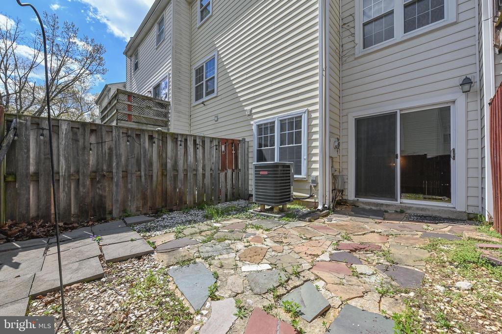 1701 W BANCROFT LANE